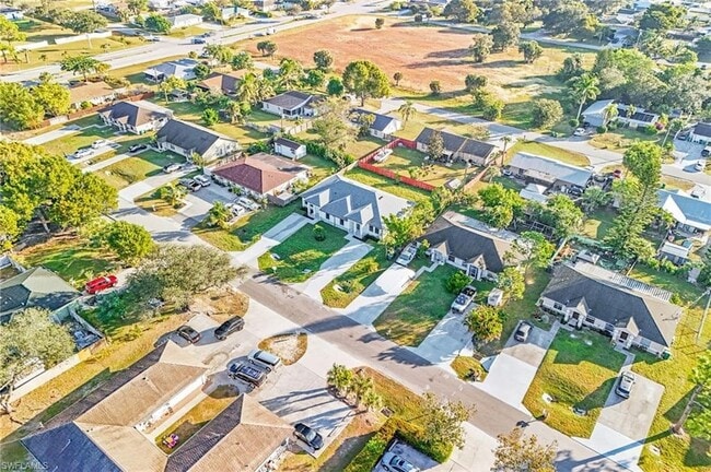 Building Photo - 2064 55th Terrace SW