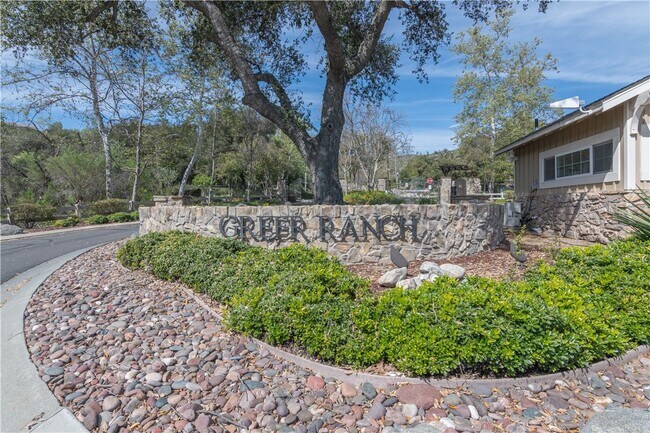 Building Photo - 27194 Red Maple St