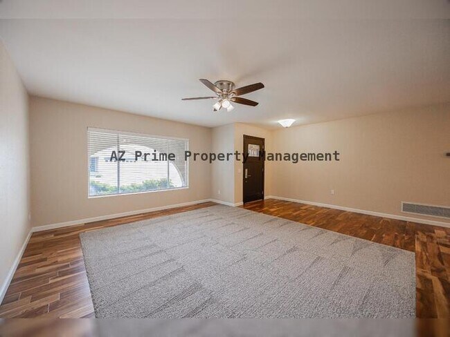 Building Photo - 1610 E Windjammer Way