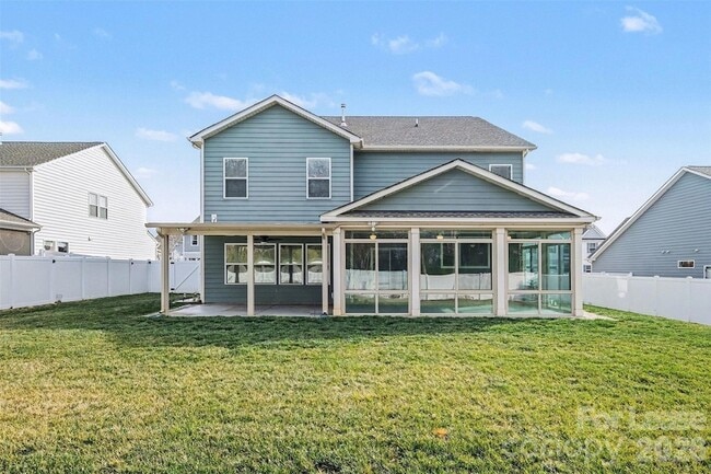 Building Photo - 2120 Katie Alice Cir