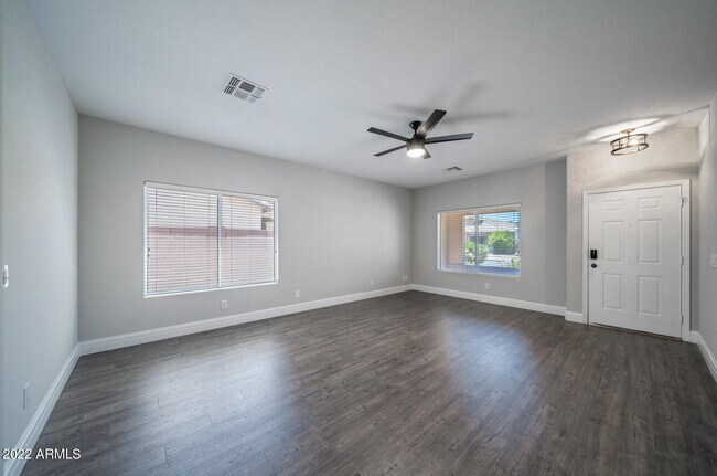 Building Photo - 3649 S Loback Ln