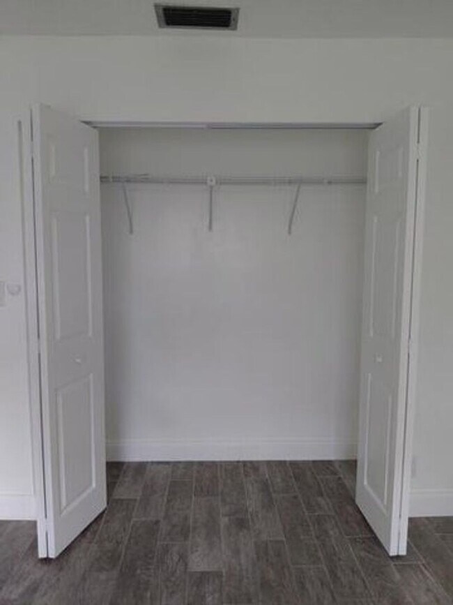 Building Photo - 12280 Gingerwood Ln