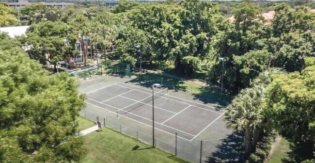 Building Photo - 1050 Crystal Way