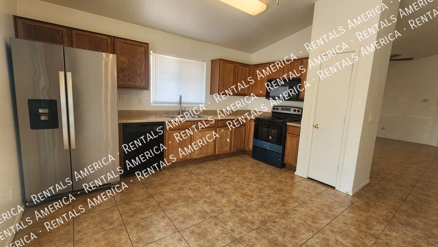 Building Photo - 23804 N High Dunes Dr