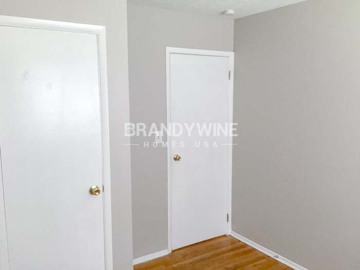 Building Photo - 1357 Heather Cir