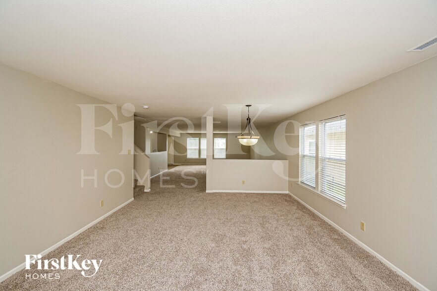 Building Photo - 4260 Arches Ct