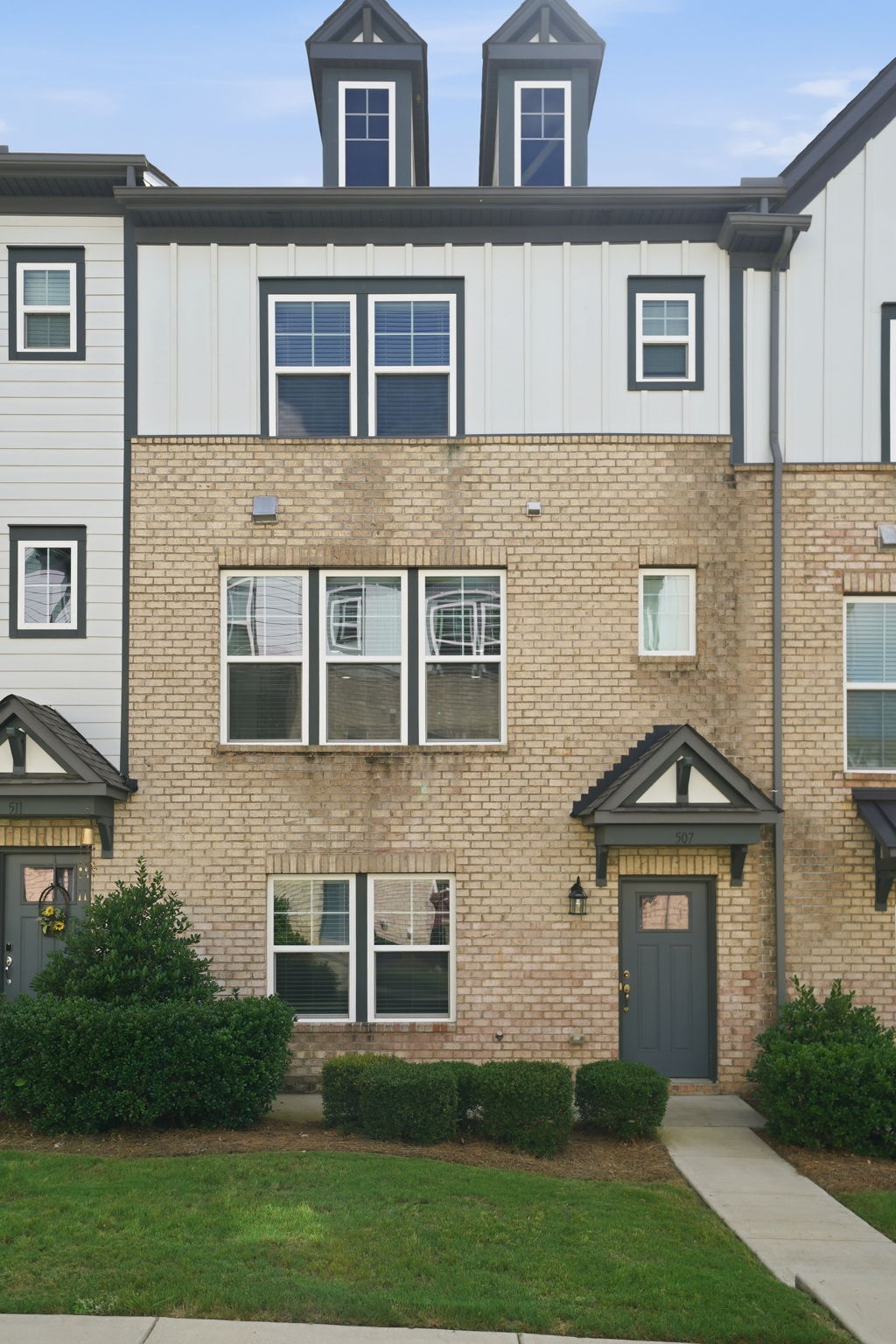 Building Photo - 507 Upper Stone Cir