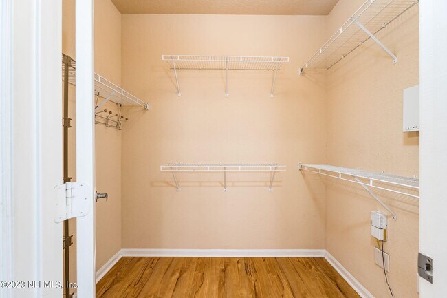 Building Photo - 8539 Gate Pkwy W