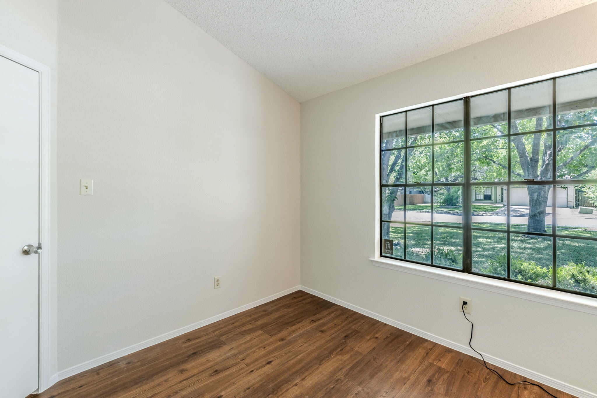 Building Photo - 1802 Verbena Way