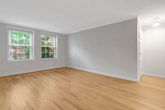 Building Photo - 2 Bedroom 2 Bathroom Condo Available for Rent