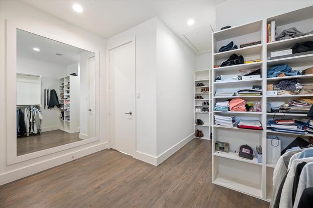 Building Photo - 1848 Euclid Ave