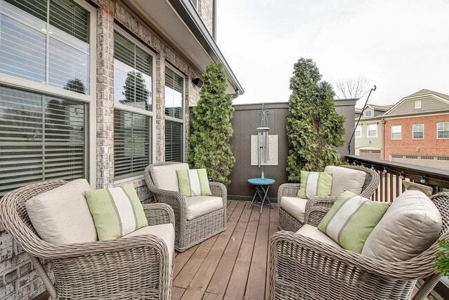 Building Photo - Luxury Townhome at The Enclave at Harpeth Village in Bellevue