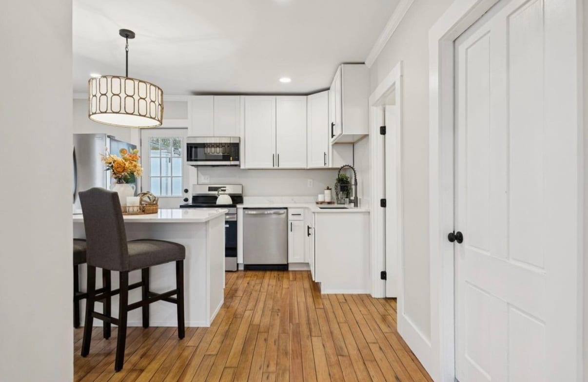 Building Photo - 24 Hill St