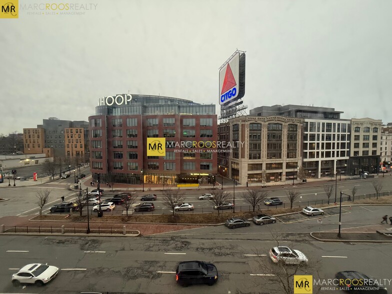 Building Photo - 534 Commonwealth Ave