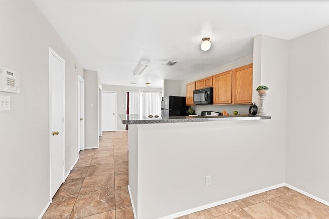 Building Photo - 935 Verde Trails Dr