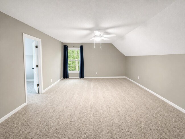 Building Photo - 850 Coleherne Rd