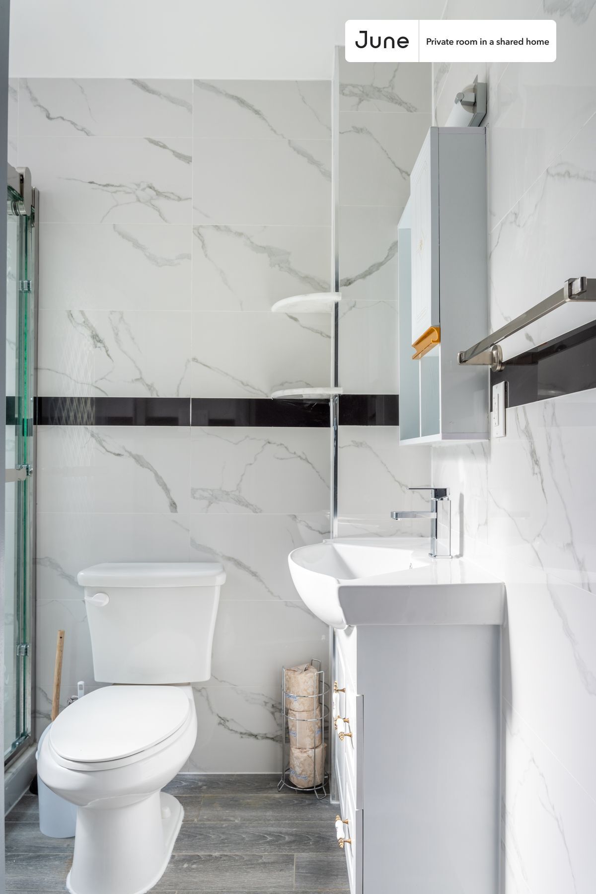 Building Photo - Room in Shared 4 bed/2 bath home