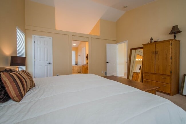 Building Photo - 7765 Lebrun Ct