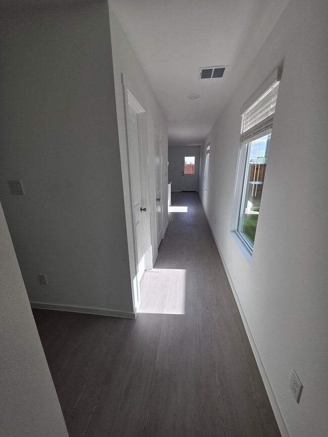Building Photo - Two-Story Beauty in Foree Ranch – New Cons...
