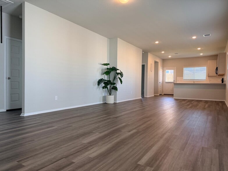 Building Photo - 13312 Underbank Rd