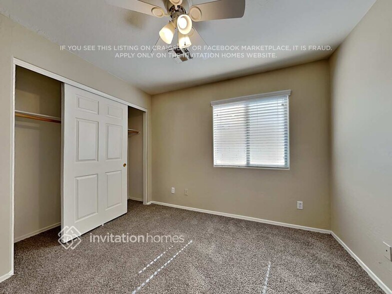 Building Photo - 10780 W Roanoke Ave