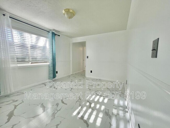 Building Photo - 4111 W 9580 S