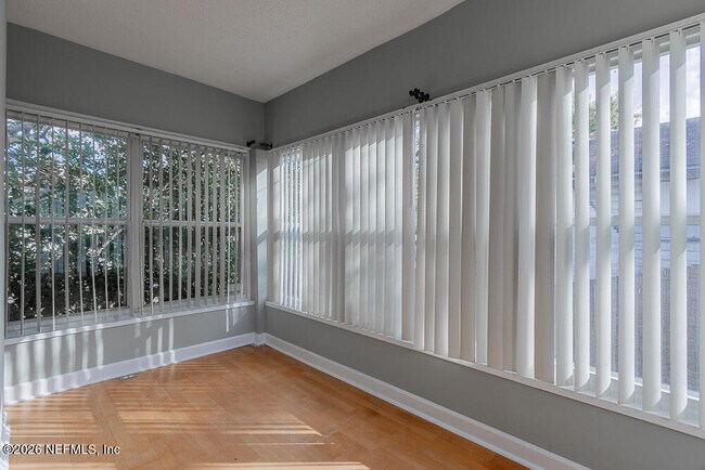 Building Photo - 1072 Brown St