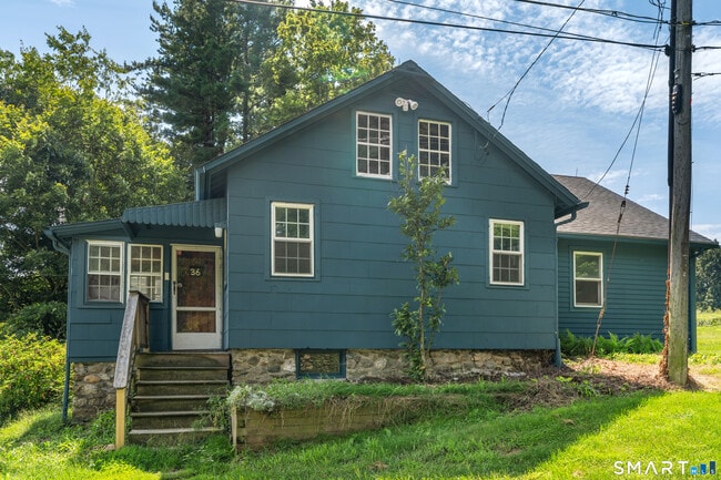 Building Photo - 36 Farnham Rd