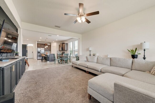 Building Photo - 444 Windsail Ln