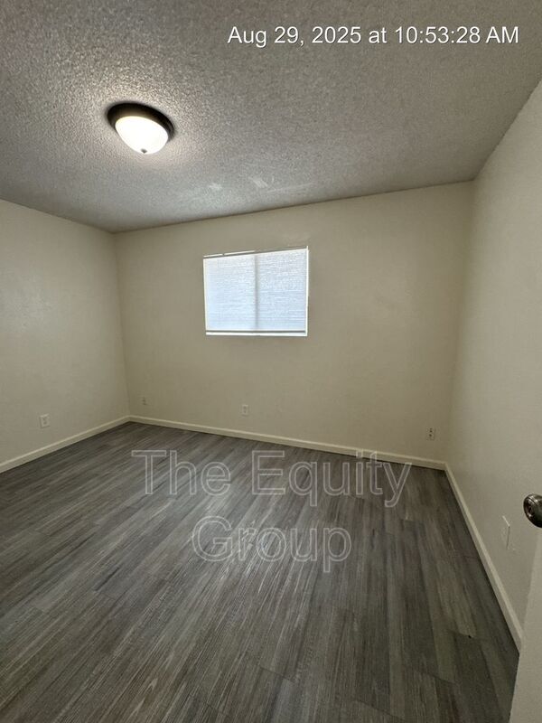 Building Photo - 149 N Castle Rock St