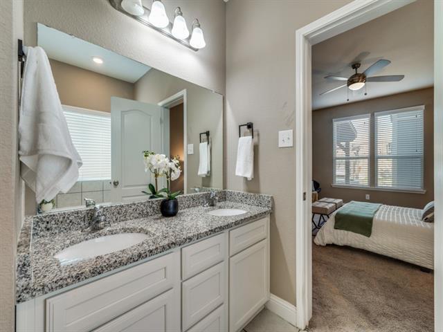 Building Photo - 2612 Wayne Ave