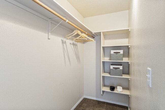 Building Photo - Cute Caldwell Home