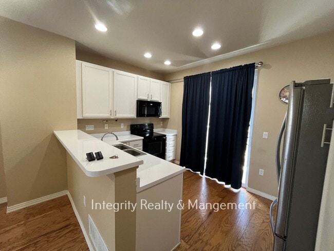Building Photo - 9419 Ashbury Cir