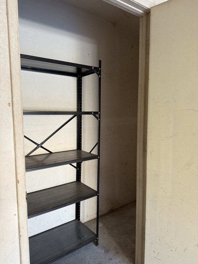 Building Photo - 183 Southampton Way