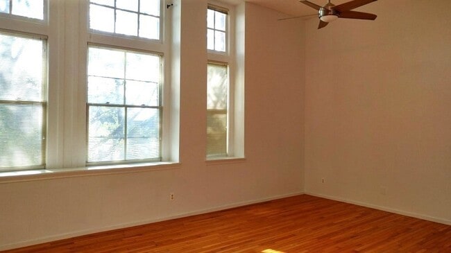 Building Photo - 53 Pettee St