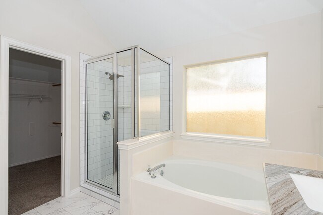 Building Photo - 4319 Dow Way