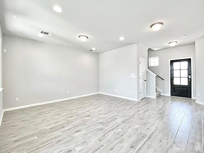 Building Photo - 2525 Pecan Island Dr