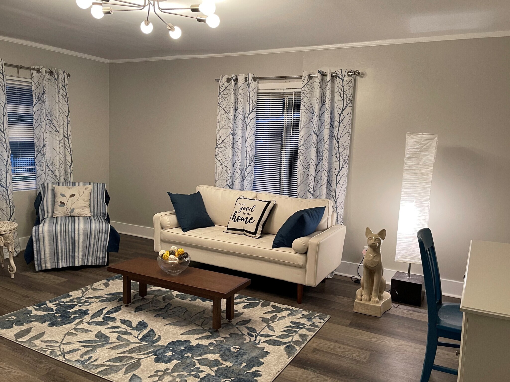 Family Room - 1614 Humphrey Ave