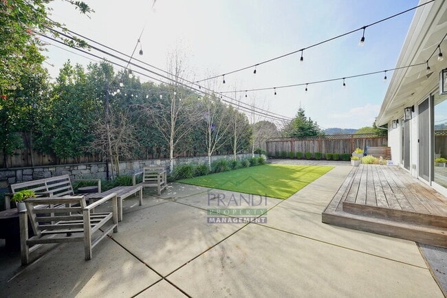 Building Photo - 89 Spindrift Passage