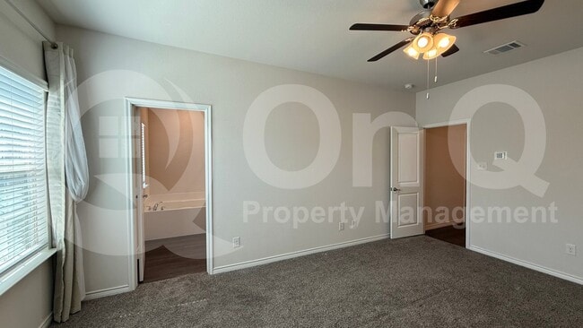 Building Photo - 2141 Steer Creek Pl