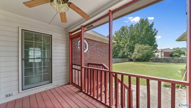 Building Photo - 111 Rolling Lea Pl