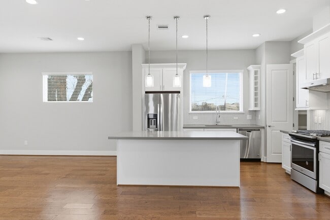 Building Photo - 1222 Upton St