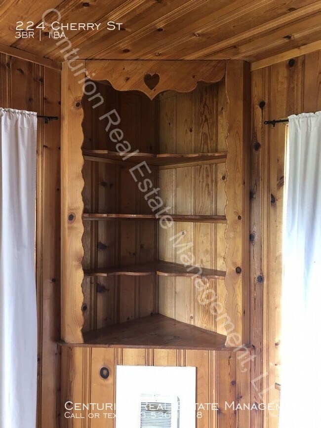 Building Photo - 224-236 Cherry St