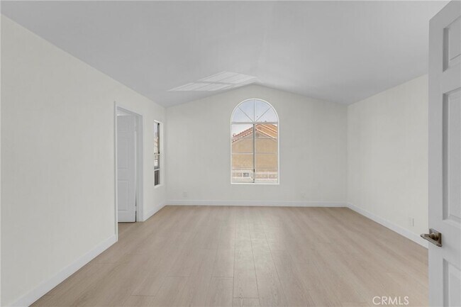 Building Photo - 23234 Valerio St