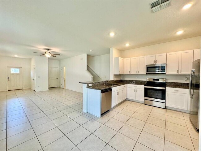 Building Photo - 6093 Acara Ln