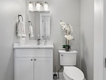 Building Photo - 171 Phipps St