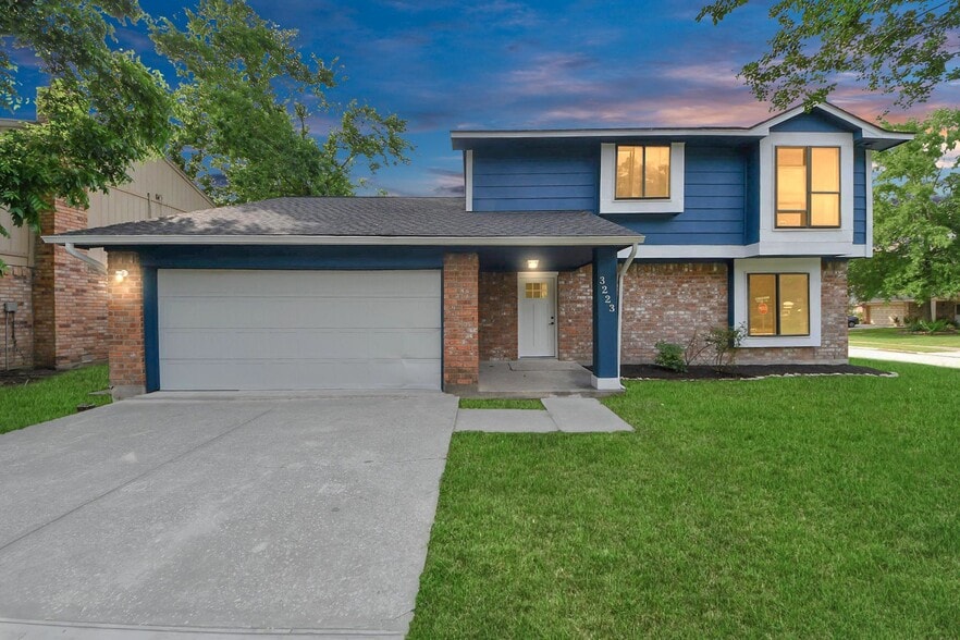 Primary Photo - 3223 Deer Valley Dr