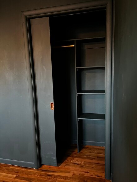 Building Photo - 1268 Austin Ave