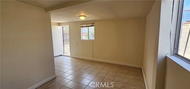 Building Photo - 717 W San Marino Ave