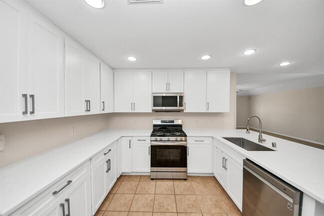 Building Photo - 2718 Swift Fox Corner
